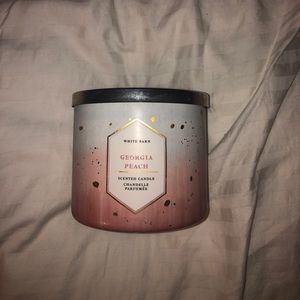 Bath & Body Works - Georgia Peach Candle